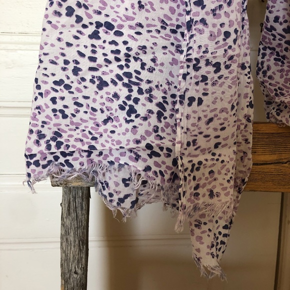 AMERICAN EAGLE Purple Spotted Scarf - Picture 3 of 6